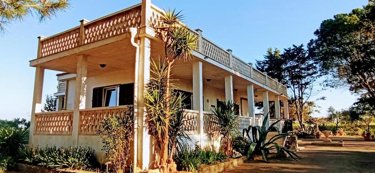 Villa 2 Fields Castellaneta Luaran gambar
