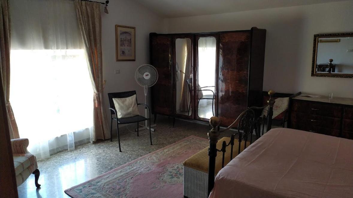 Villa 2 Fields Castellaneta Luaran gambar