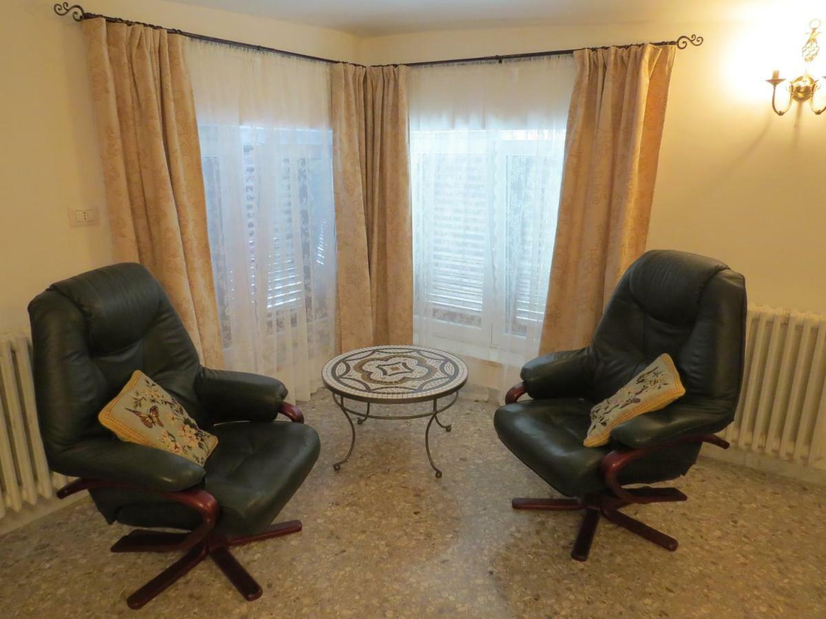 Villa 2 Fields Castellaneta Luaran gambar