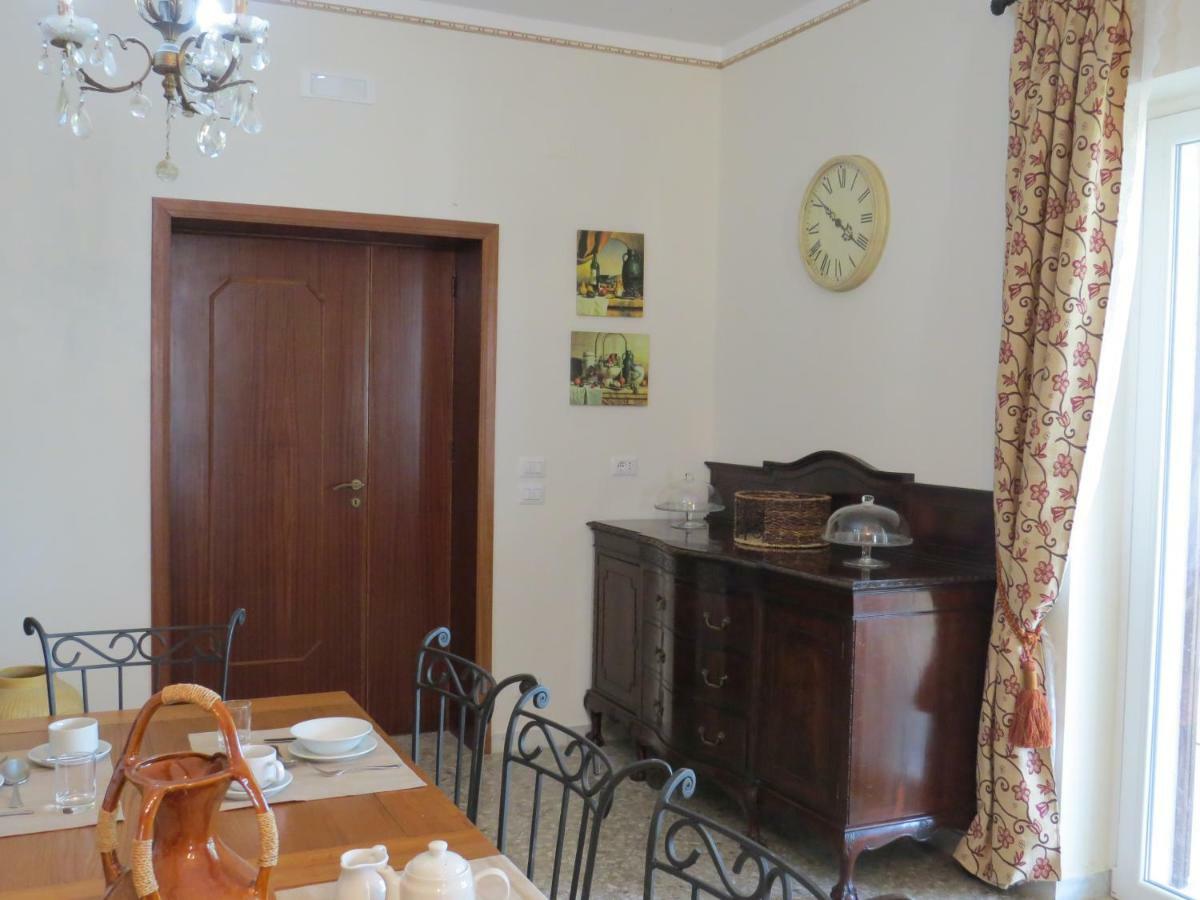 Villa 2 Fields Castellaneta Luaran gambar