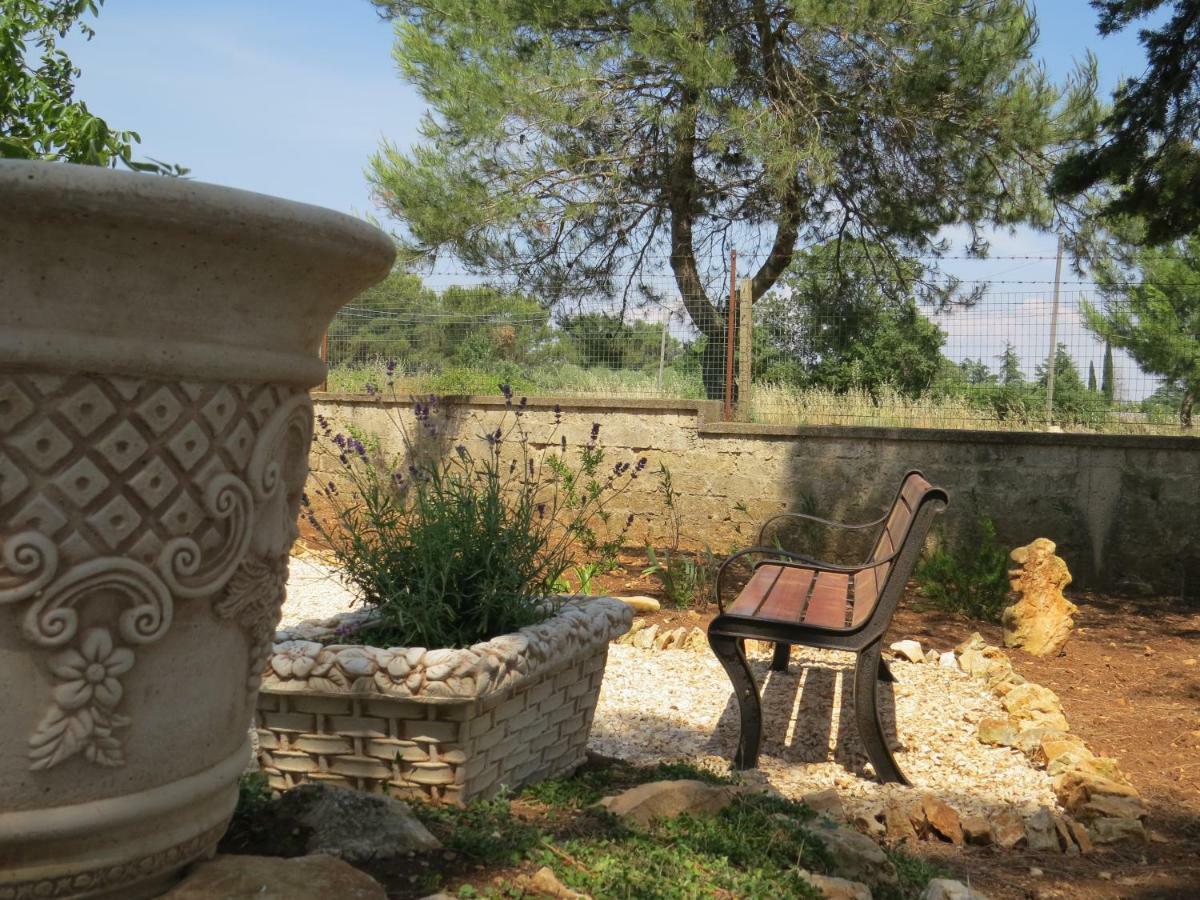 Villa 2 Fields Castellaneta Luaran gambar